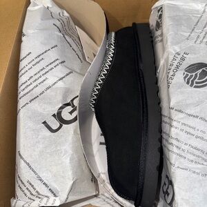 UGG Men's Black Slippers